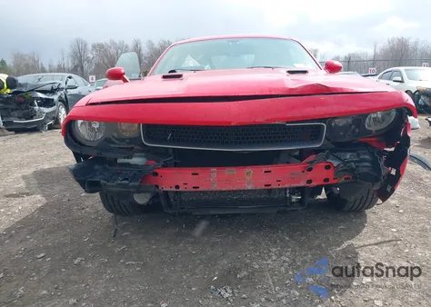 2014 Dodge Challenger Sxt z USA, uszkodzony, nr VIN 2C3CDYAG5EH126745